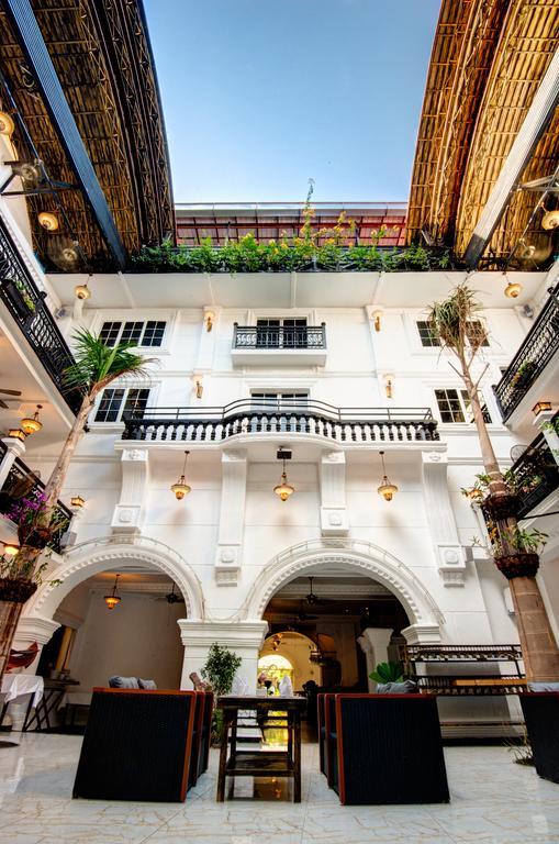 Le Grand Palais Boutique Hotel Phnom Penh Zewnętrze zdjęcie