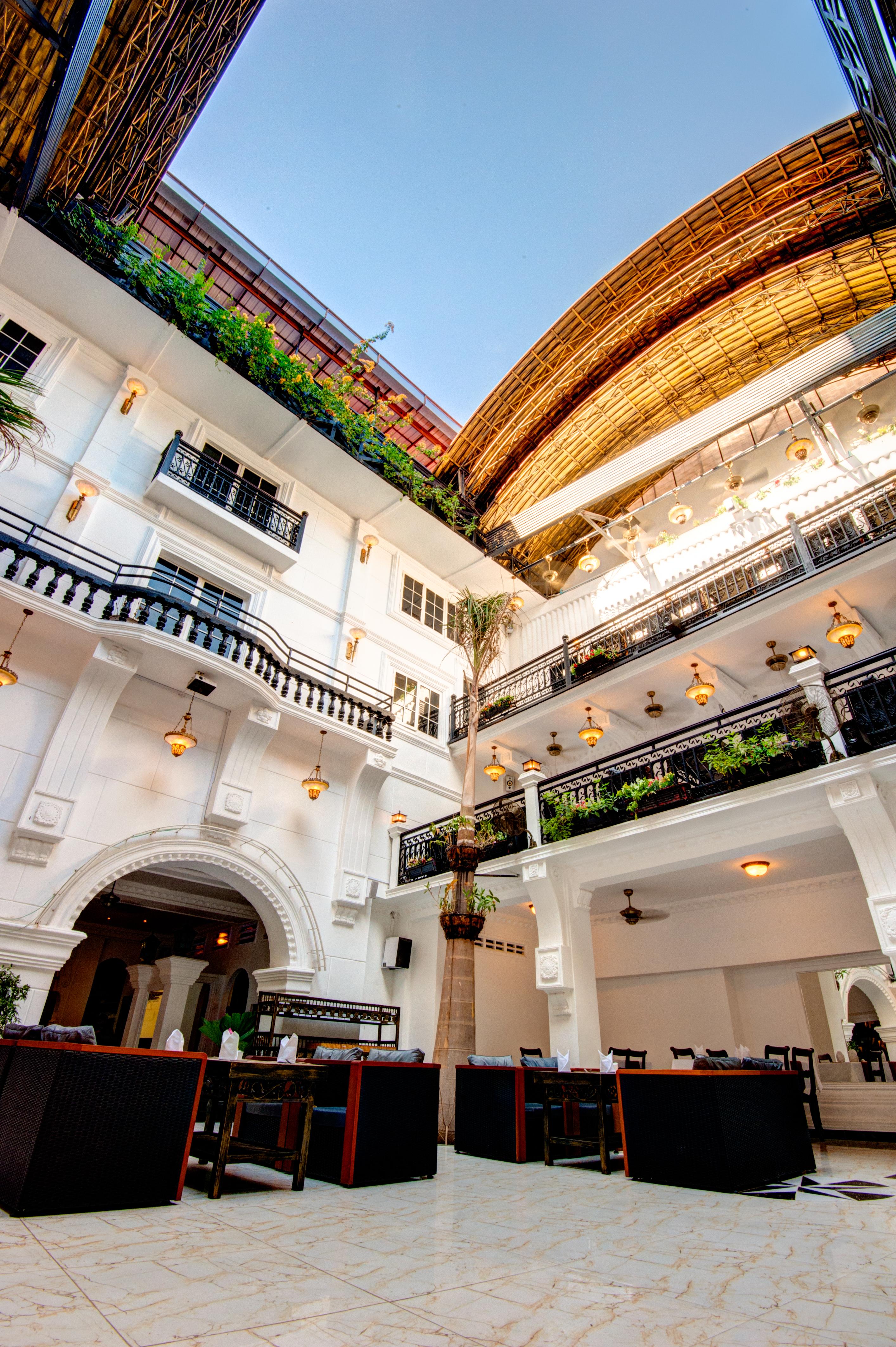 Le Grand Palais Boutique Hotel Phnom Penh Zewnętrze zdjęcie