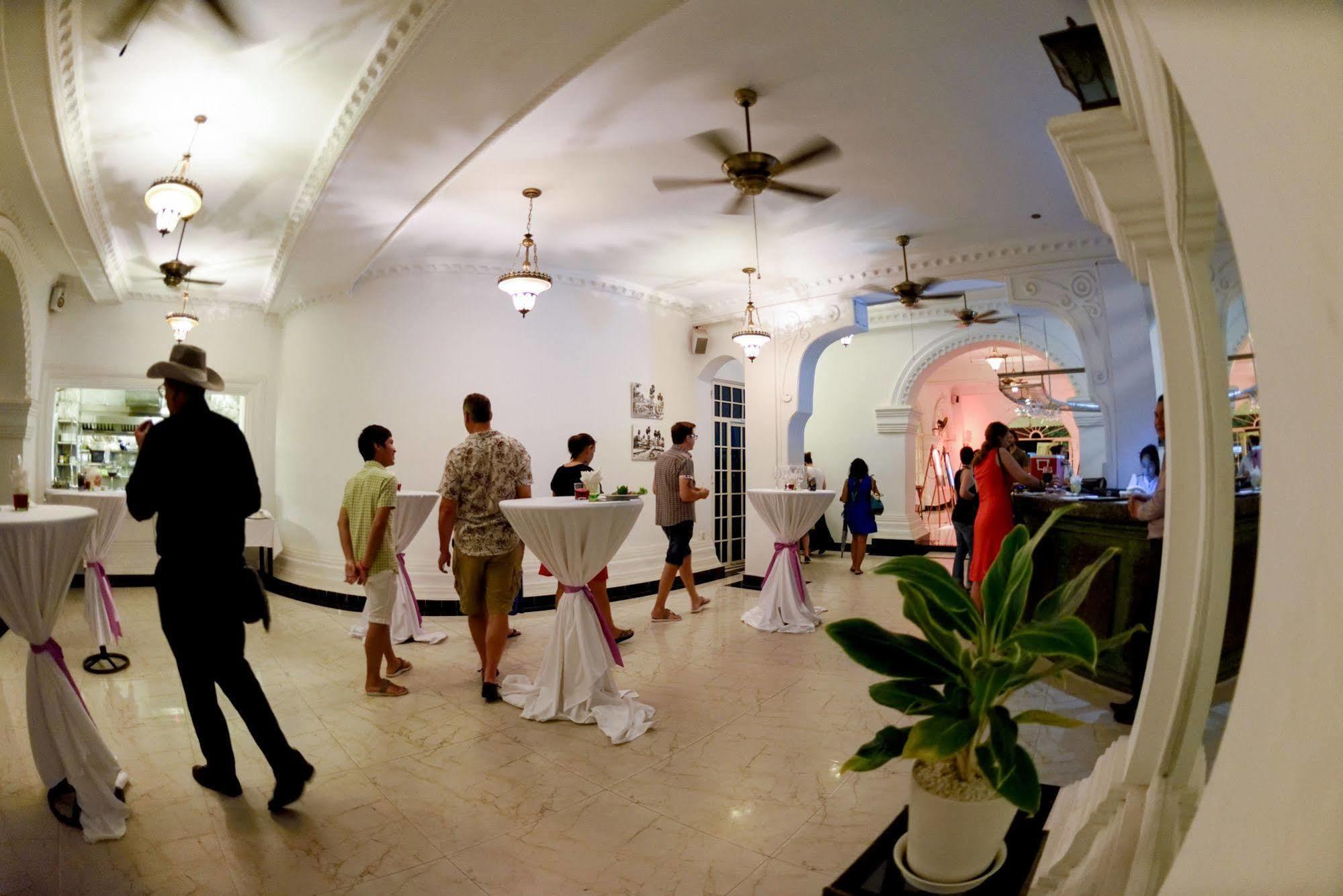 Le Grand Palais Boutique Hotel Phnom Penh Zewnętrze zdjęcie